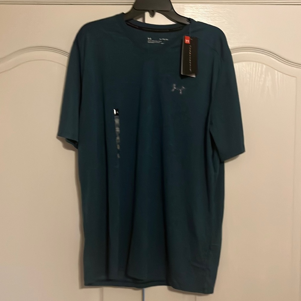 Mens XL Under Armour t shirt